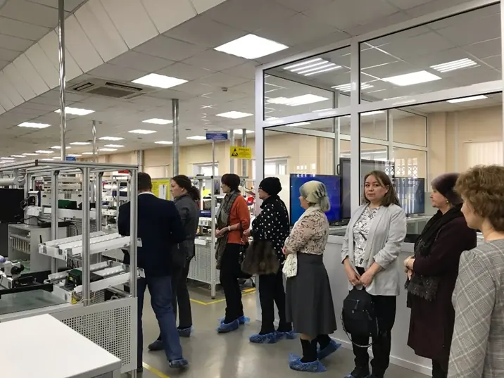 Экскурсия педагогов в Музей измерительных приборов ГК «ЭРИС»